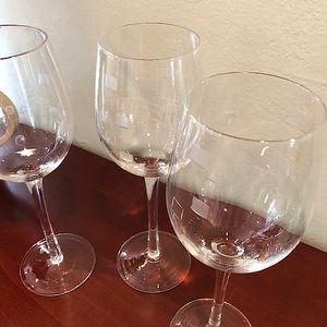Mikasa “Squares” Wine Glasses, Set of 11